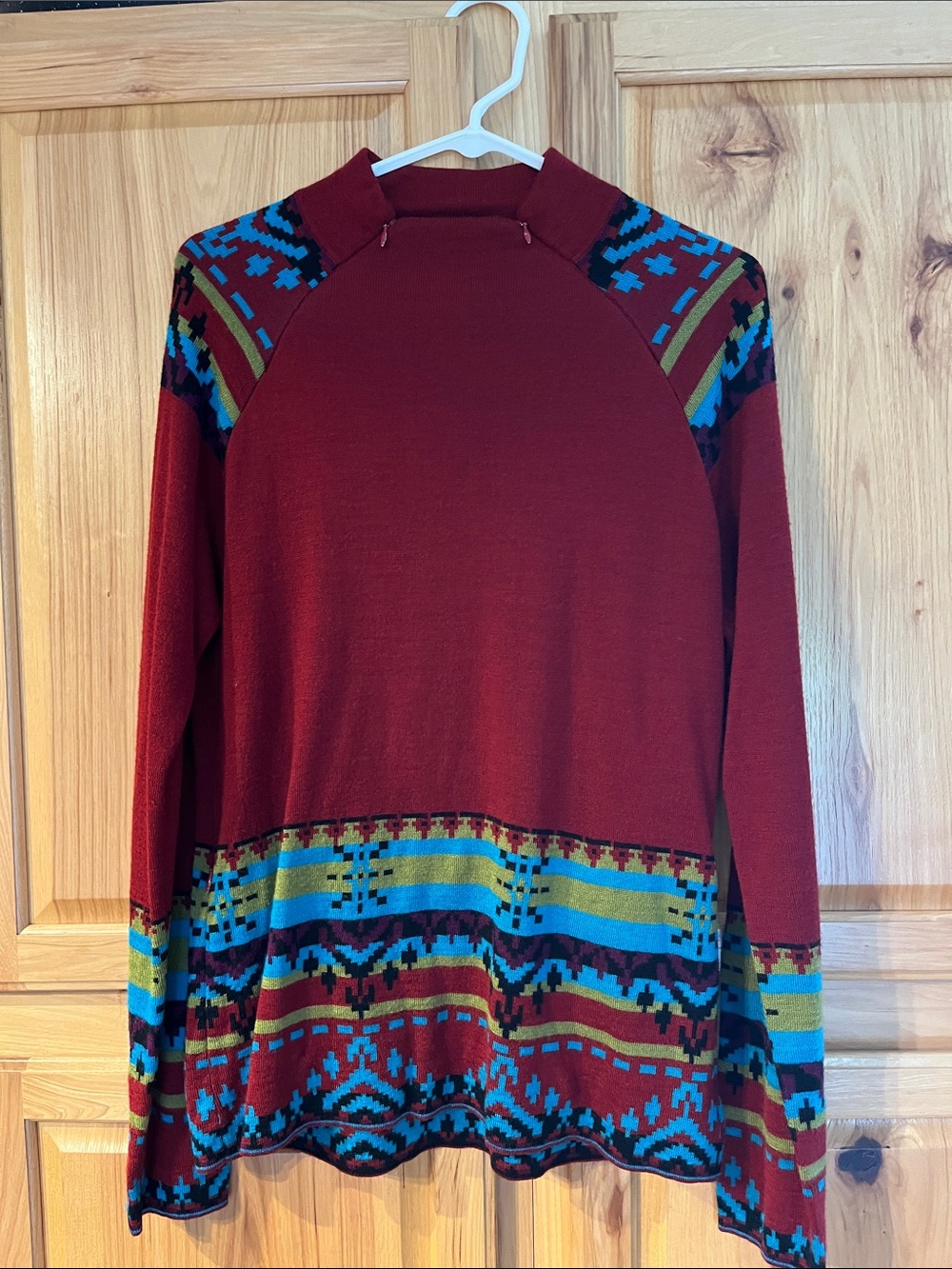 ICELANDIC DESIGN Burgundy Zip-Neck Sweater with Colorful Fair Isle Trim, size L